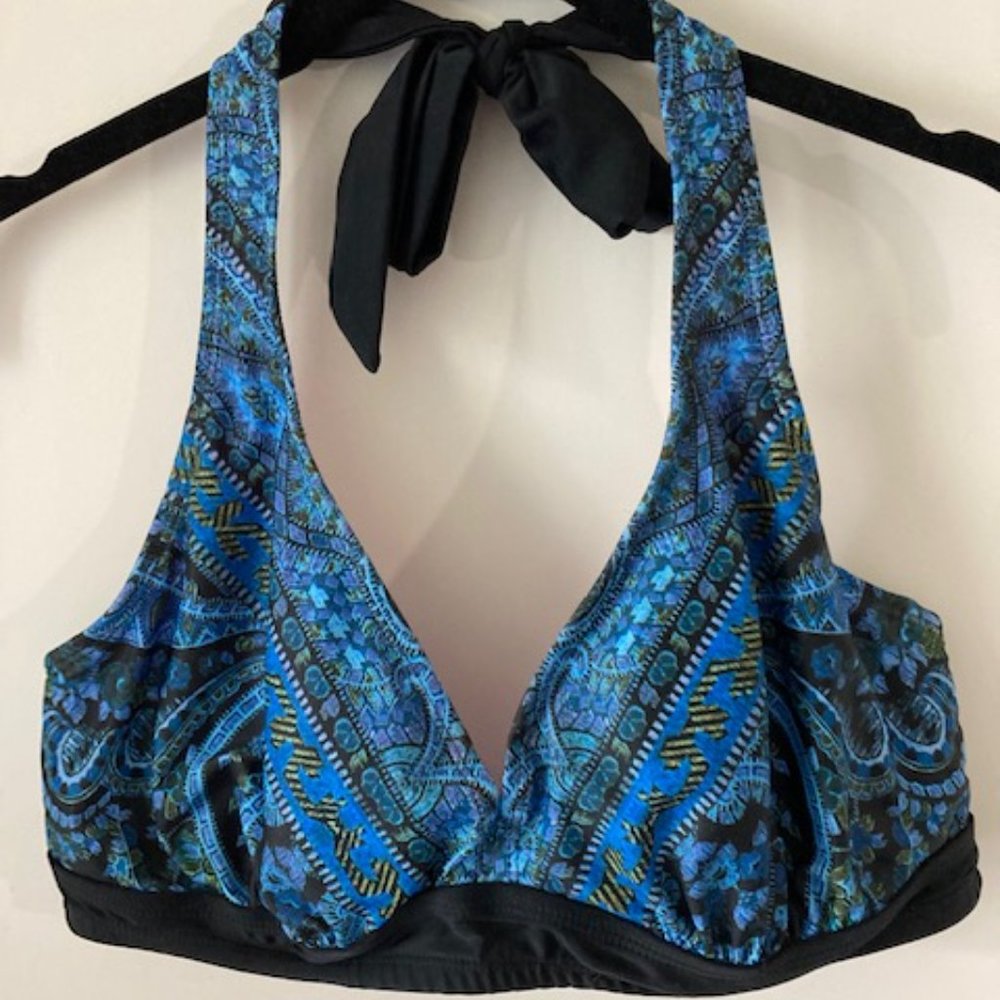 Athleta 38B/C Halter Swim Bikini Top Blue Paisley